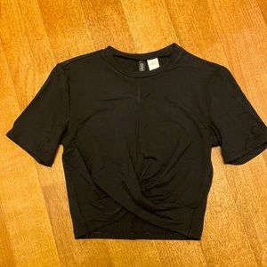 Super cute forever 21 black top size XS NEVER WORN